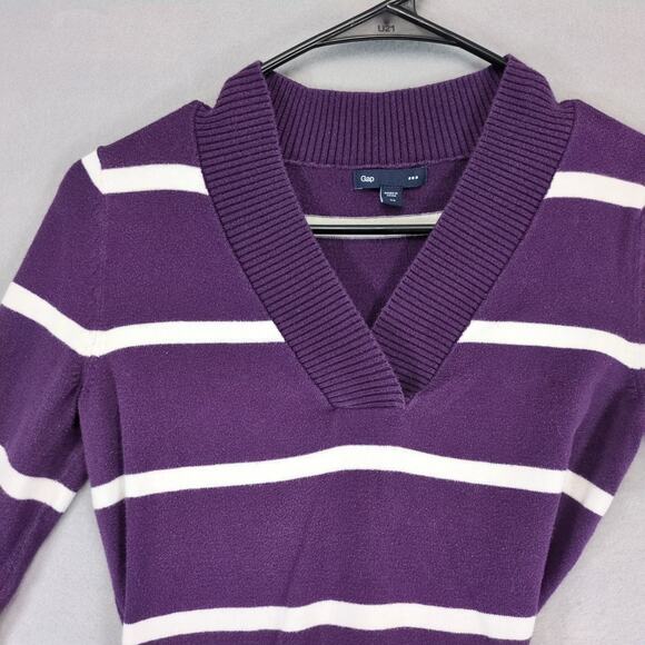 GAP Women's XS Knit Sweater Top, V-Neck Purple Striped, Vtg Y2K Era Preppy - Picture 3 of 6